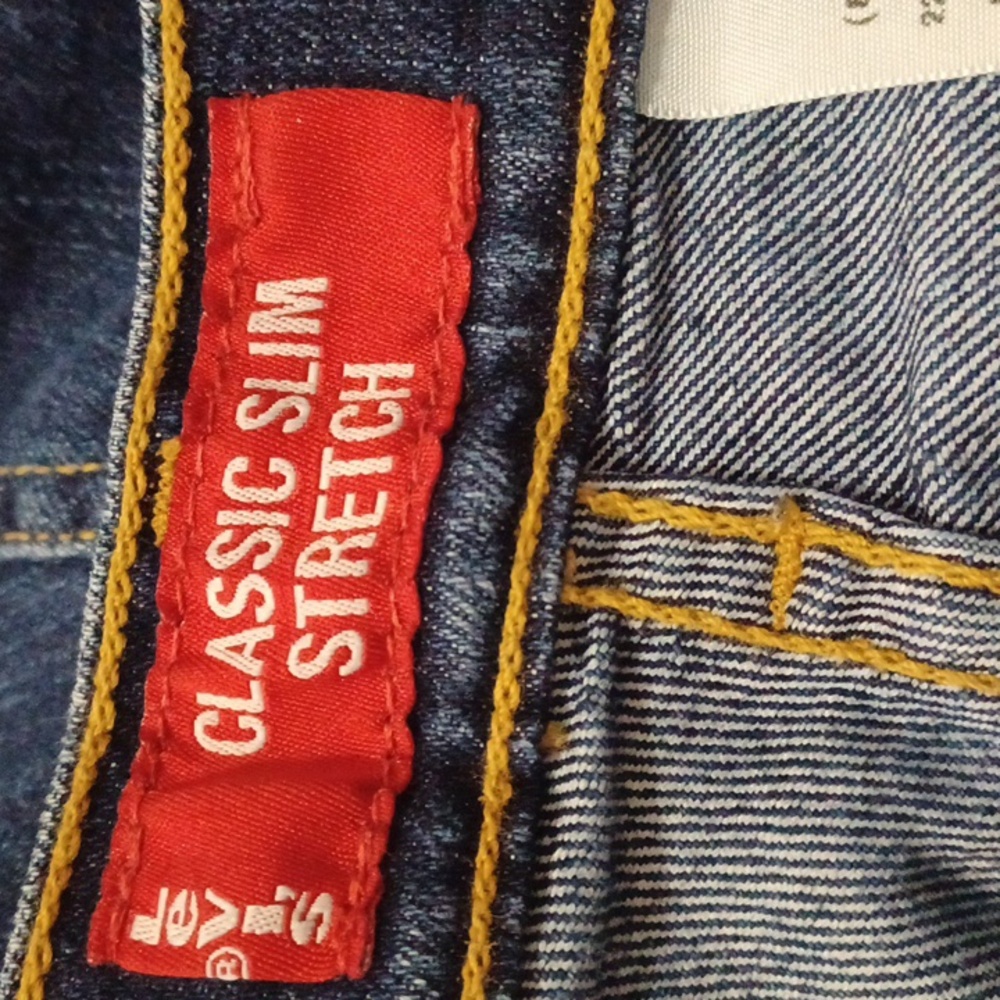 Levi's Classic Slim Stretch Sz.14 MIS.Denim Capris. 24"L. W-33".Rise 10.5"EUC! - Picture 3 of 8